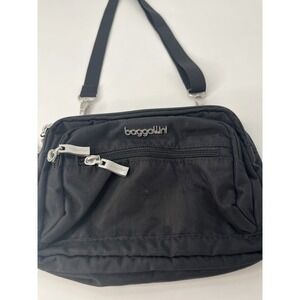 Baggallini Triple Zip Bag Bagg Crossbody Black Washable Pockets Small
